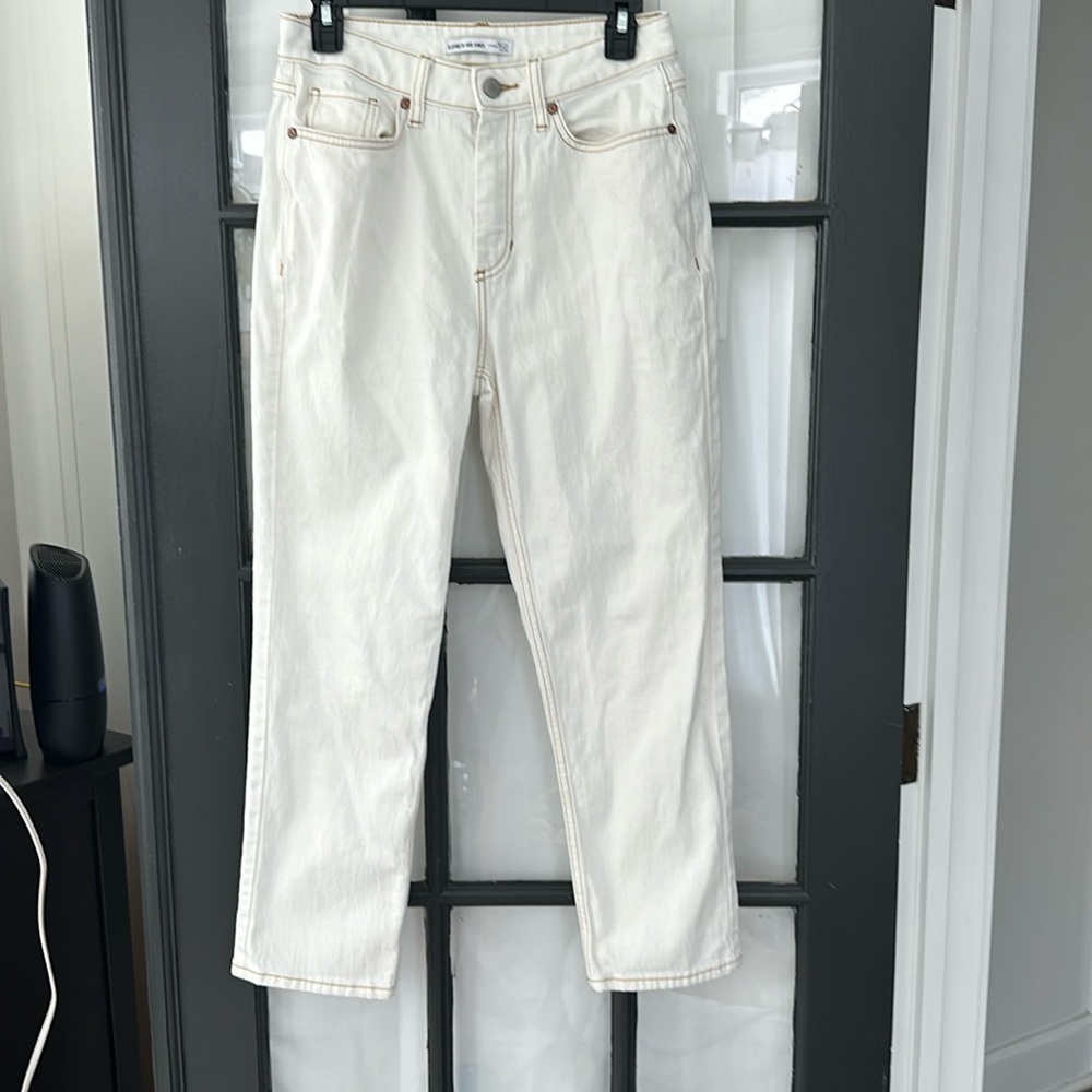 Elizabeth and James white contrast stitch jeans 6 (28) 🌿
